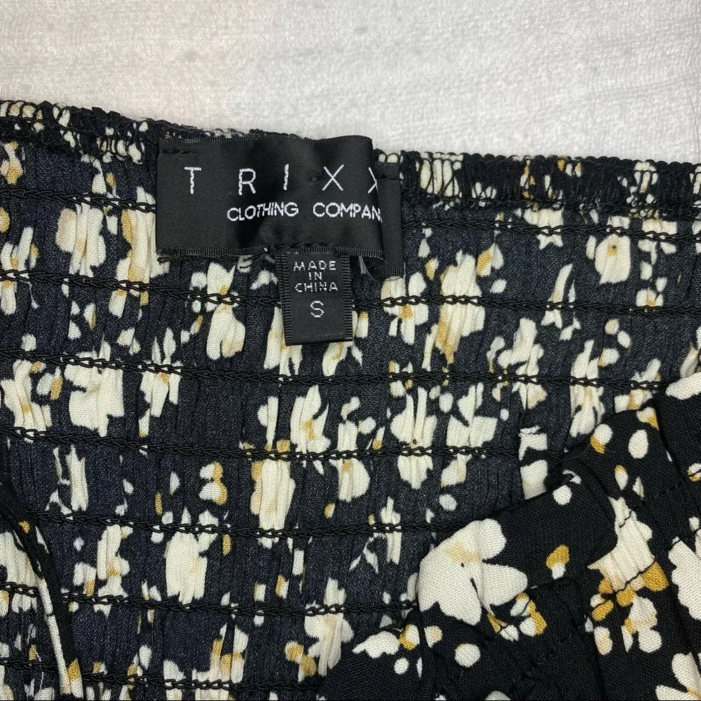 Rebekah floral bustier mini swing dress from Francesca’s - Picture 4 of 7